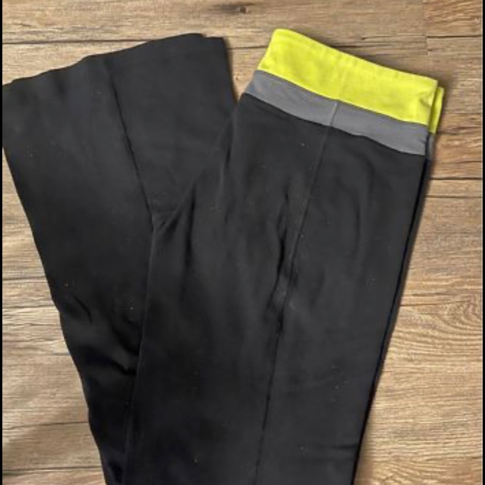 Lululemon Groove Leggings